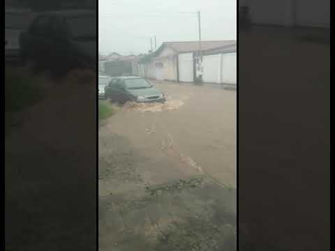 Alagamento Rua  Rogério Silveira em João Pinheiro