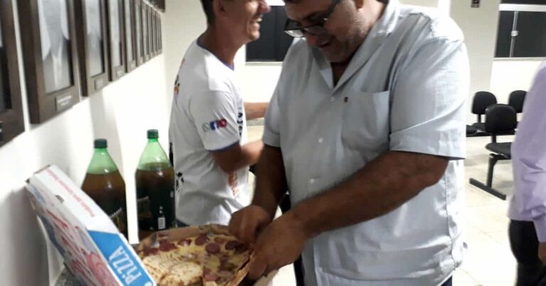 Denúncia sobre uso indevido de carro da Câmara termina em pizza: vereadores arquivam denúncia contra Geraldinho