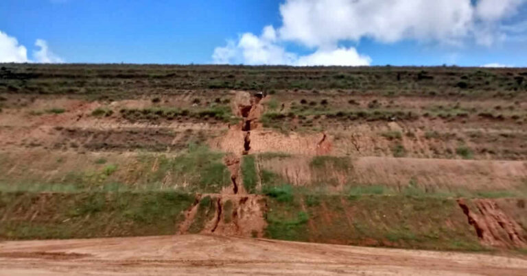 11 04 suposta rachadura na barragem de rejeitos da kinross