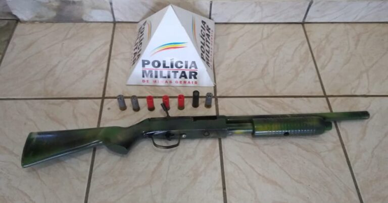 Polícia prende homem que adquiriu arma para ameaçar mulher em João Pinheiro