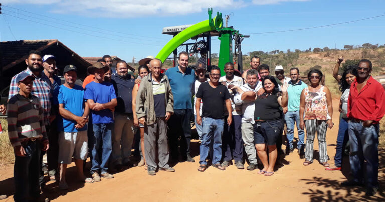 14 08 entrega ensiladeira