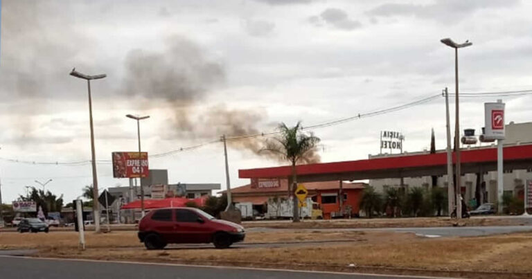 25 09 fogo em chamine de restaurante 2